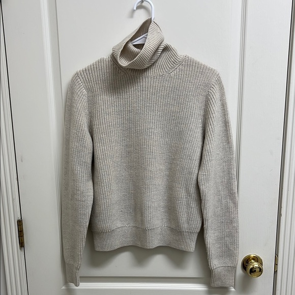 Aritzia Wilfred Free Laurel 100% Wool Turtleneck | Size M Birch - Picture 6 of 12